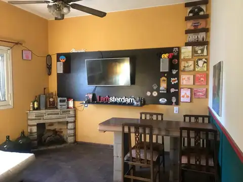 Casa 7 ambientes con 3 baños