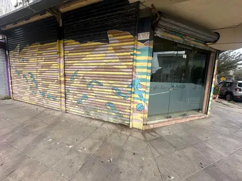 Local en Alquiler 56 años