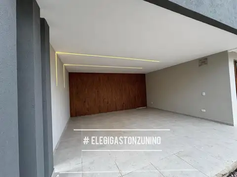 Casa en Venta en Mercedes, USD 215.000