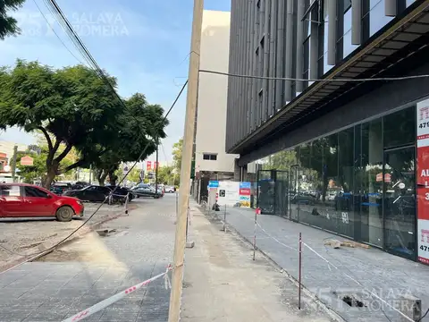 Local en Alquiler en Olivos, USD 10.000