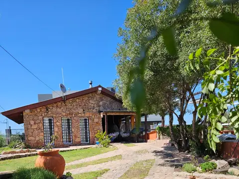 Complejo de 5 Cabañas en Venta - Financia, permuta