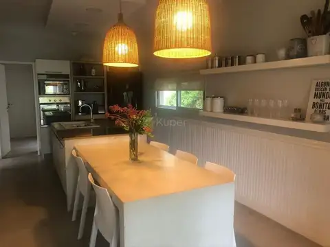 Casa en Alquiler en Santa Barbara, USD 3.700