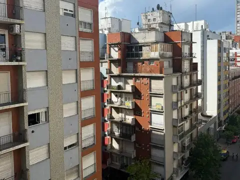 Corrientes 1900, Piso 7