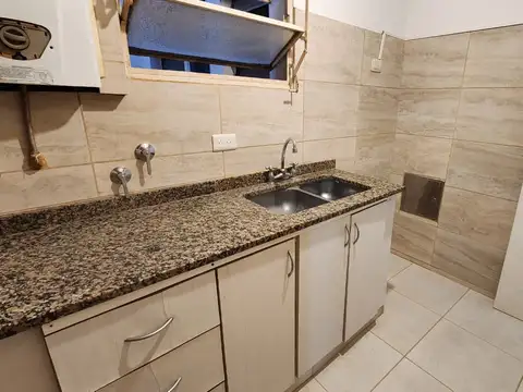 Villa Crespo -Julián Álvarez 531 (entre Velasco y Aguirre) - Alquiler 2 ambientes. Impecable.