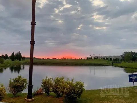 La Providencia Lakes 3 Fondo al Lago