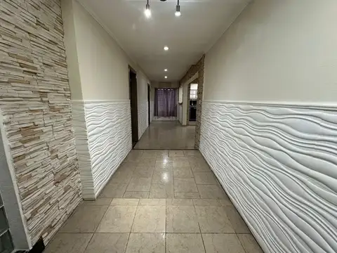 Casa 4 ambientes con 3 baños