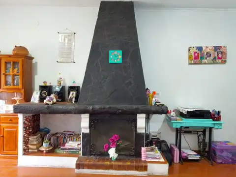 Casa 3 ambientes con 1 baño