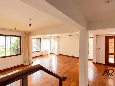 Casa en Alquiler en Carrasco , $ 140.000