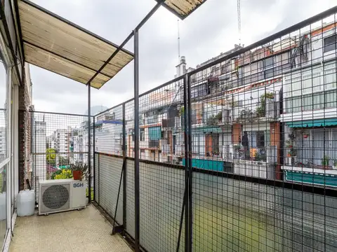 Departamento 4 ambientes con 2 baños