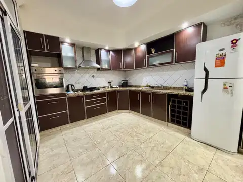 Depto Tipo Casa en Venta de 4 ambientes
