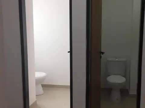 Oficina en Venta al Este