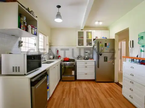 CASA EN VENTA CITY BELL 3 DORMITORIOS PILETA