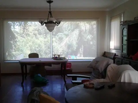 Casa en Venta con 4 cocheras