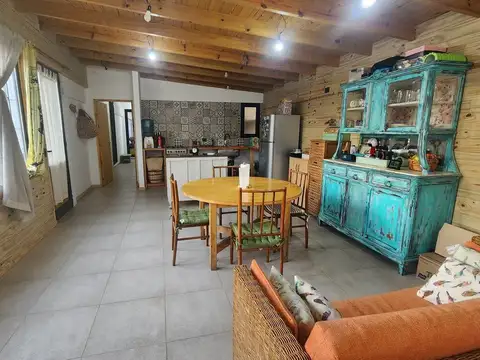 VENTA DE GALPÓN CON DEPARTAMENTOEN VALERIA DEL MAR