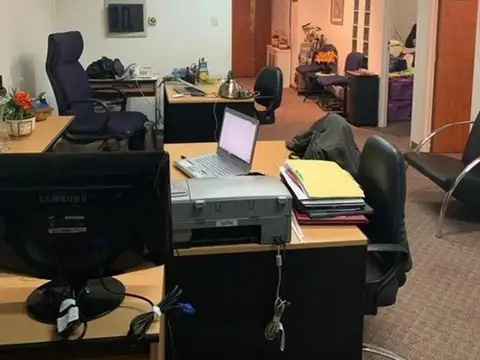 Venta Oficina con 4 despachos privados –  San Nicolas