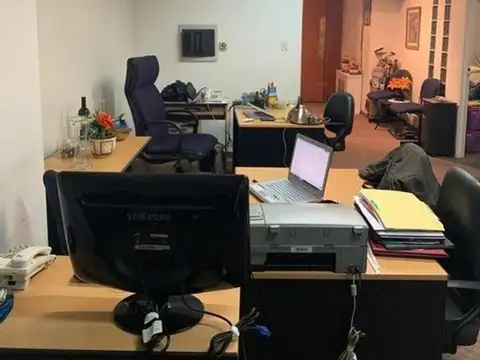 Oficina en Venta 25 años