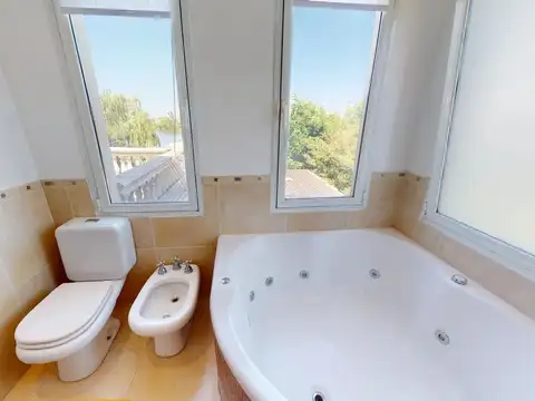 Casa en Venta al Oeste