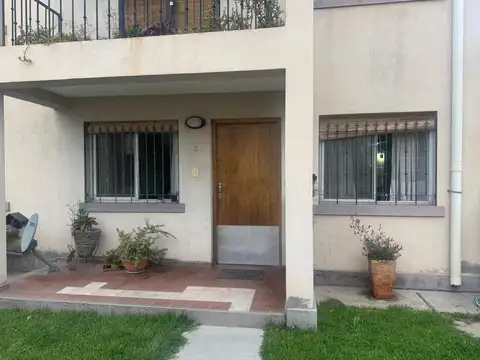 Departamento 5 ambientes con 2 baños