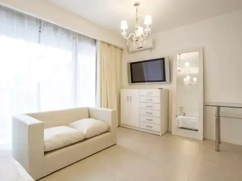 Av. General Las Heras 2700