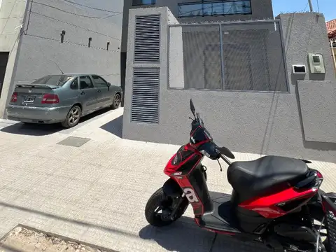 Monoambiente,1er piso interno a estrenar, ubicado en Gorriti 632 Lomas de Zamora