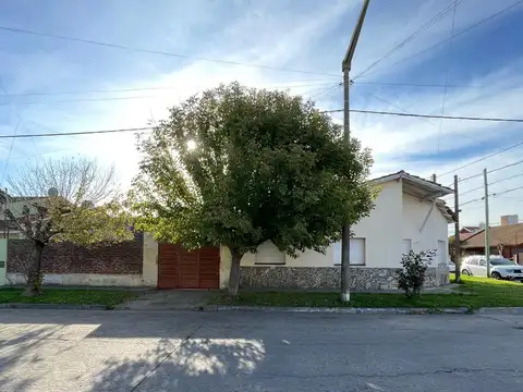 Casa dos dormitorios todo los servicios