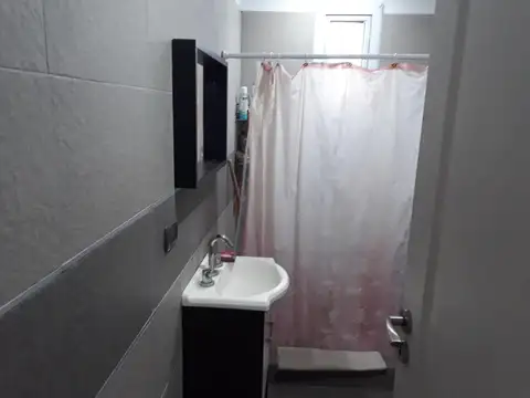 Casa 7 ambientes con 3 baños