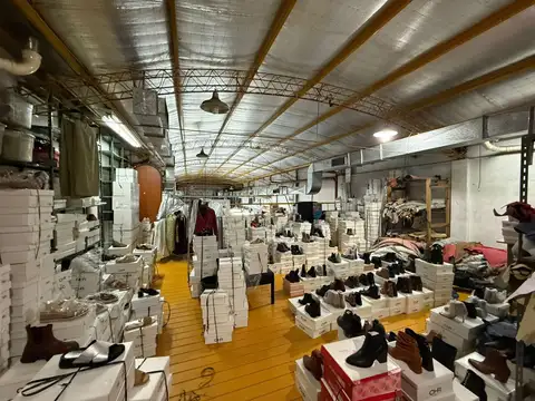 Galpon en Venta en Mataderos, USD 690.000