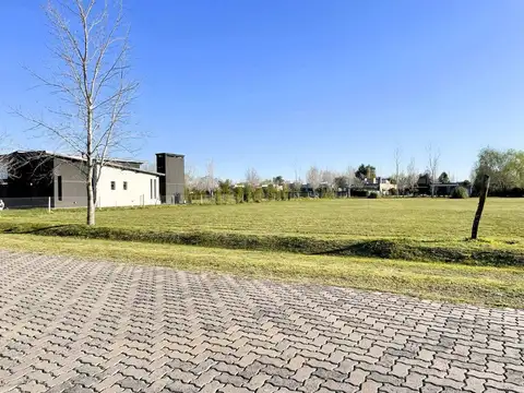 VENTA- LOTE  BARRIO PRIVADO IMPERDIBLE  
