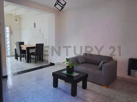 VENTA PH EN DUPLEX 3 AMBIENTES CON PATIO EN LANUS