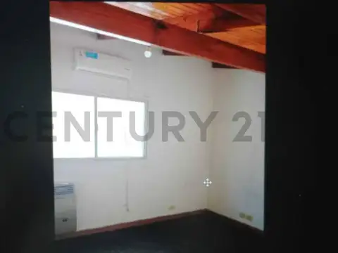 VENTA PH EN DUPLEX 3 AMBIENTES CON PATIO EN LANUS