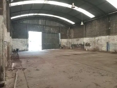 Depósito sobre Ruta 202 - Villa de Mayo