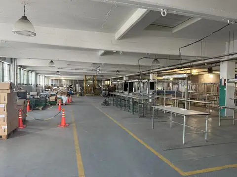 Galpon en Alquiler A Estrenar