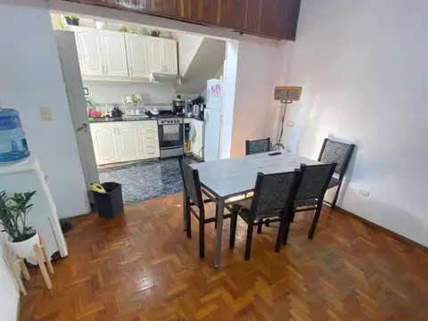 Casa 6 ambientes con 3 baños