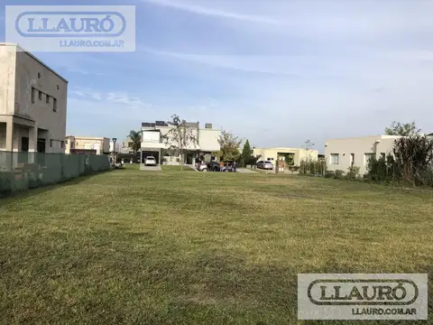 Terreno en Venta de 831,0 m2