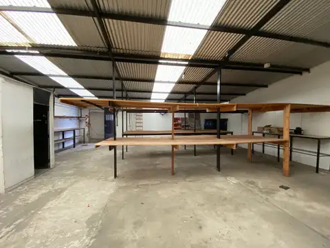 ALQUILER DE DEPOSITO DE 182 MTS EN VILLA DEVOTO