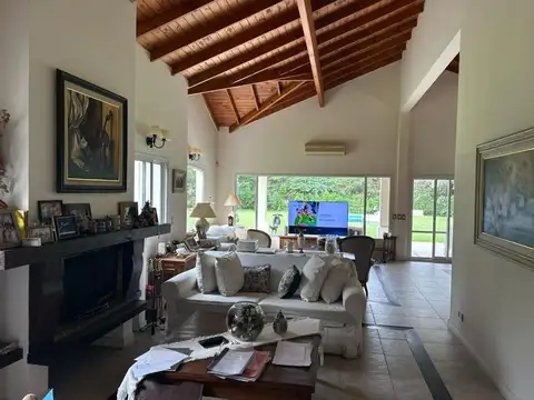 Casa en Alquiler de 3 dormitorios