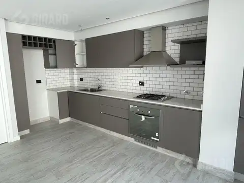 Edificio "LA PALMA II" | Semipiso de 3 ambientes en venta