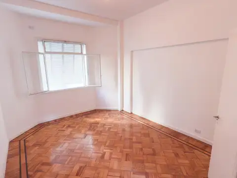 Departamento en Alquiler en Monserrat, $ 750.000