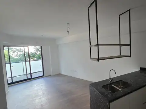 Av. Angel Gallardo al 900