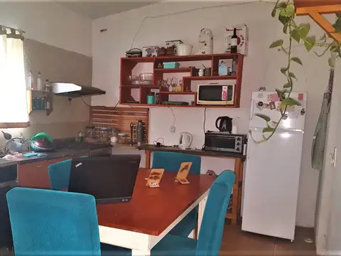 Casa 3 ambientes con 1 baño