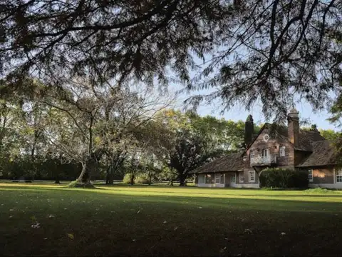 Presidente Derqui al 2500 Barrio Almahue