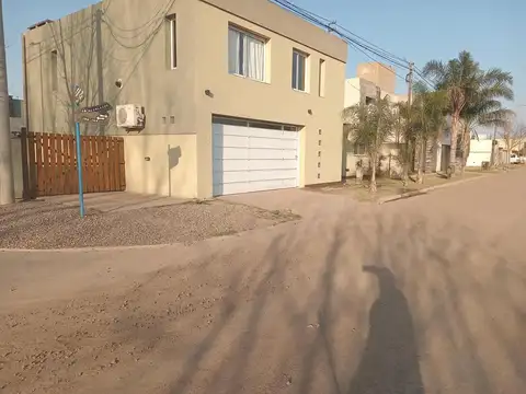 Cerro Aconcagua e/ Cerro Tronador y Avenida Los Lirios