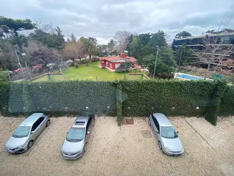 OFICINA EN VENTA :: PARQUE LELOIR :: CON COCHERA