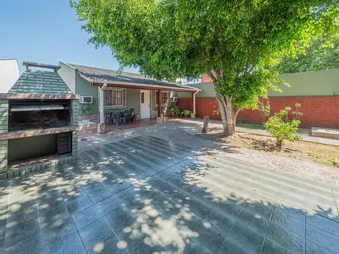 Venta Casa 4 ambientes en José León Suárez