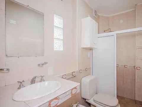 VENTA PH 3 AMB CON BALCON EN FLORES. APTO CREDITO