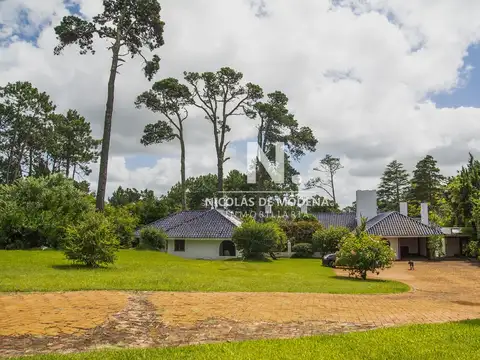 Casa en Venta de 5 dormitorios