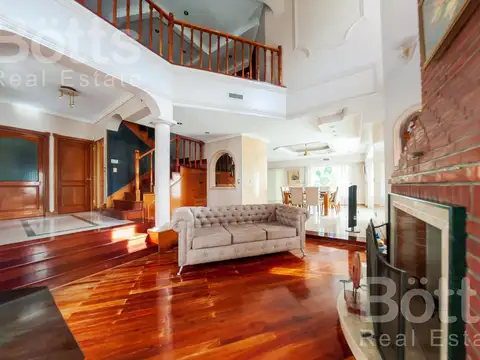 Casa 6 ambientes con 3 baños