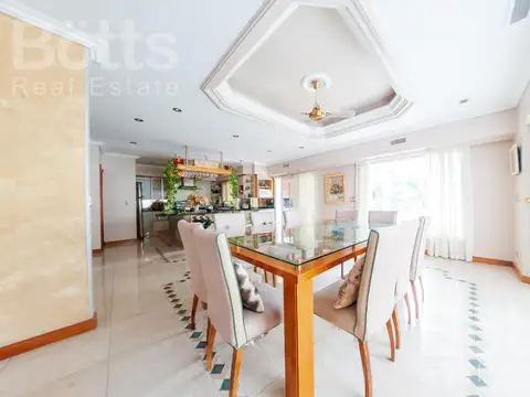 Casa en  venta Saint Thomas Sur