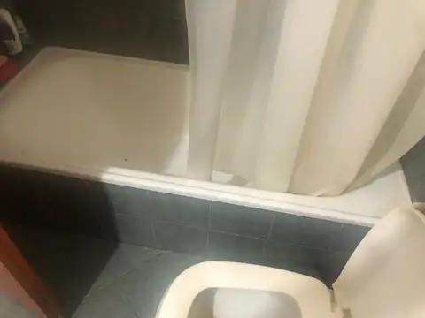 DUPLEX C/PATIO + DEPTO 2 AMB - HURLINGHAM