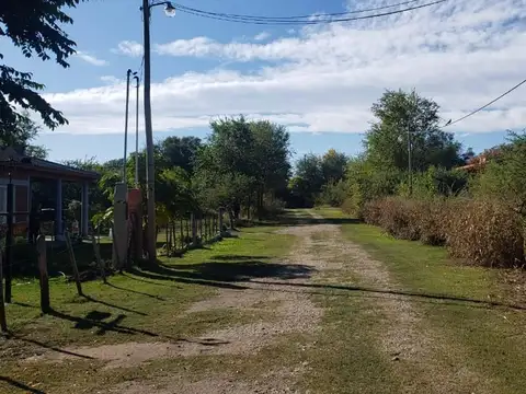 Lote en Colonia Argentina, Carpintería